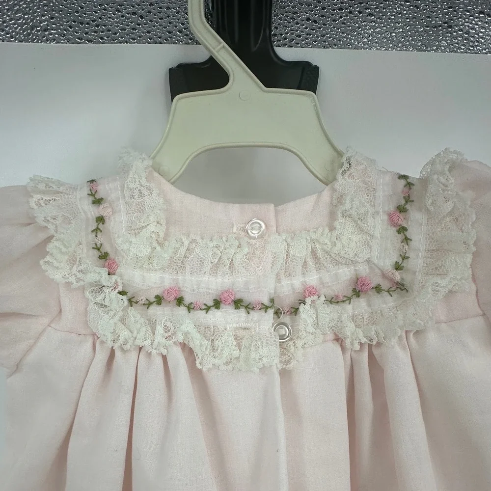 VTG Alexia Baby Girl Pink Lace Floral‎ Embroidered Dress and hanger 6-10 lbs USA